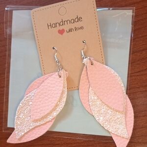 5/20 Handmade Pink Leather Leaf Earrings 🩷